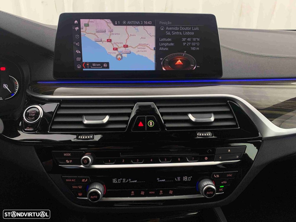BMW 520 d Line Luxury Auto - 3