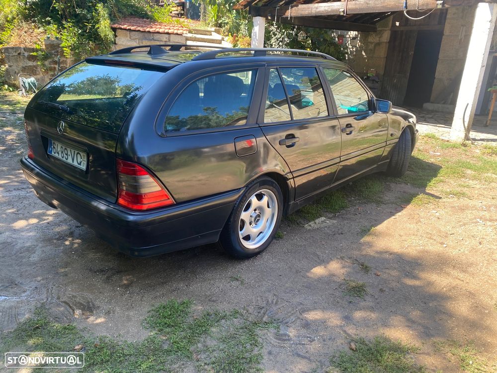 Mercedes-Benz C 200 - 5