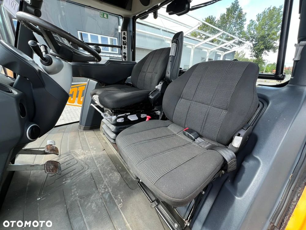 JCB Fastrac 7230 - 9