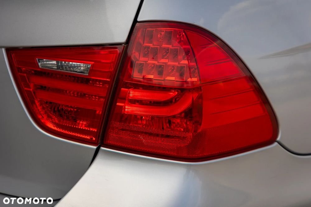 BMW Seria 3 318d DPF - 27