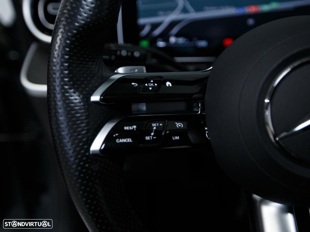 Mercedes-Benz C 300 d AMG Line - 16