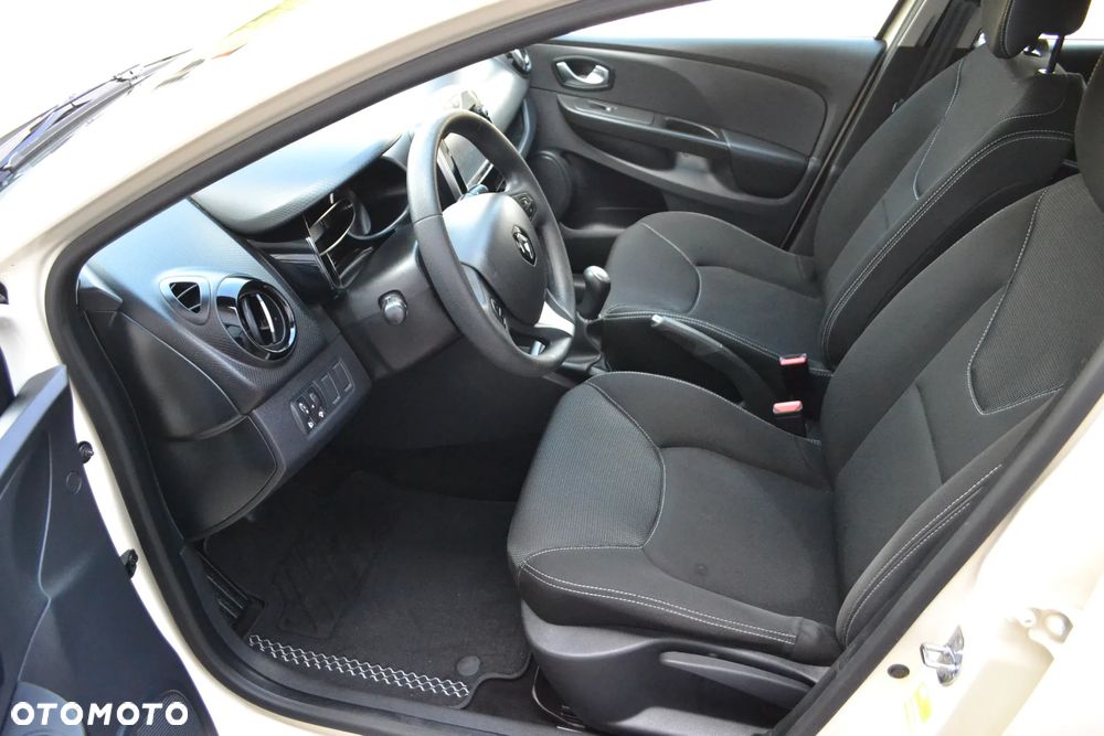 Renault Clio 1.2 16V Alize - 10