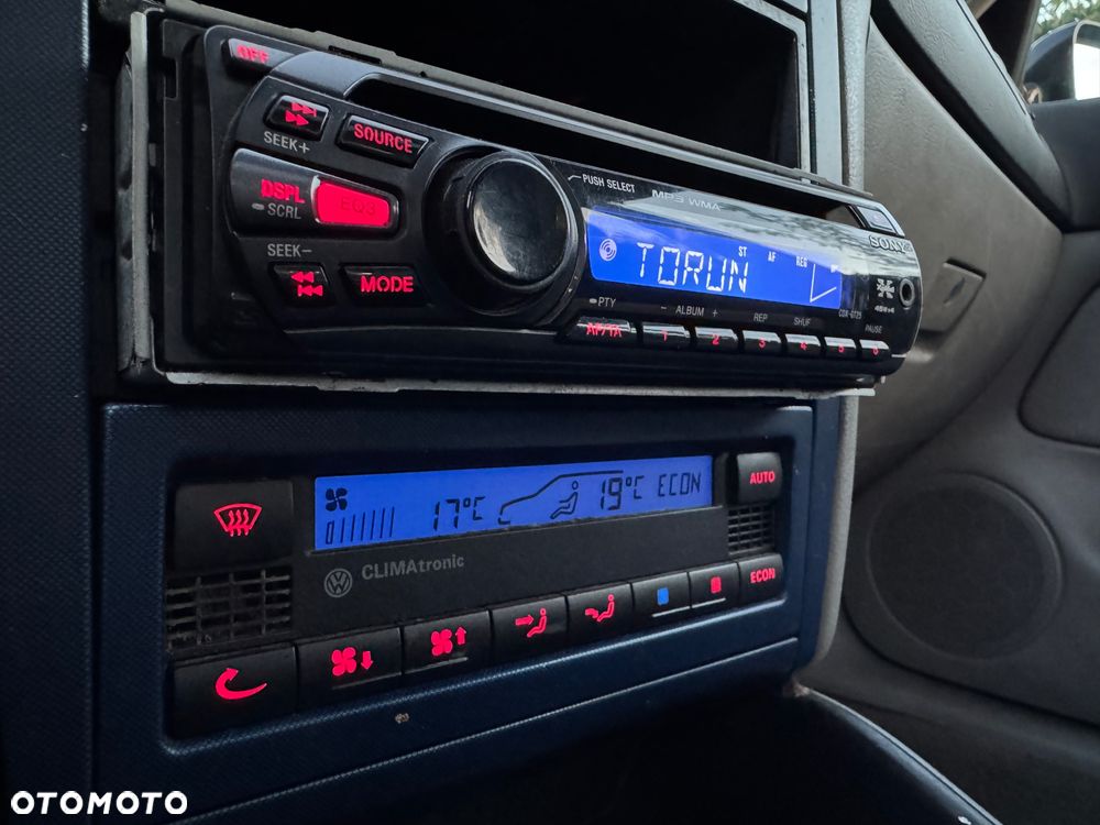 Volkswagen Golf - 13