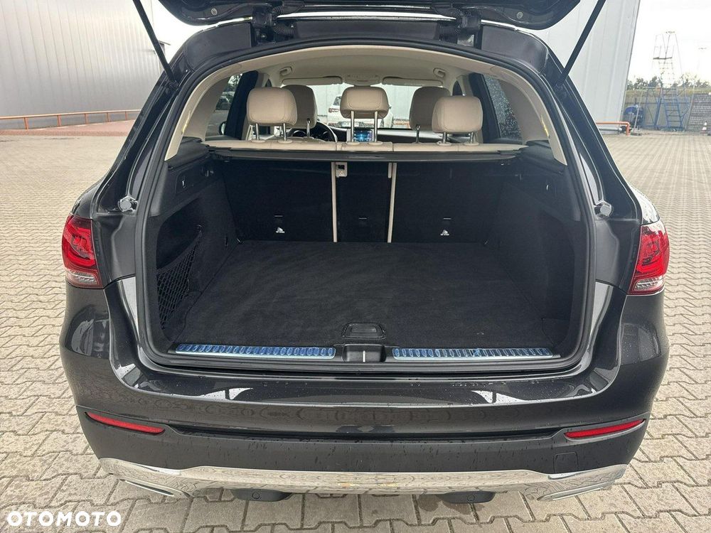 Mercedes-Benz GLC - 16