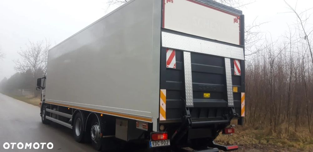Volvo FM 380 Euro5 Super Stan tylko 620tyś km kabina sypialna ogrzewany kontener - 2