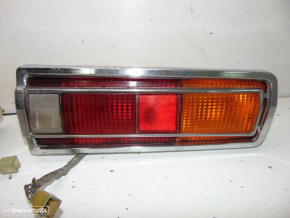 Datsun 1600 sss farolins - 3