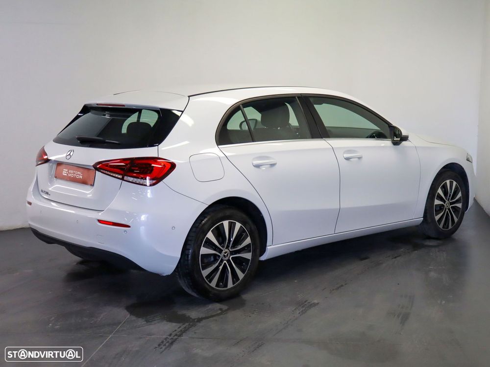 Mercedes-Benz A 250 e Style Plus - 4
