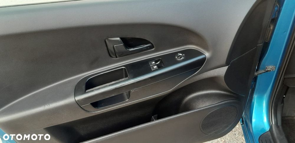 Kia Ceed - 25