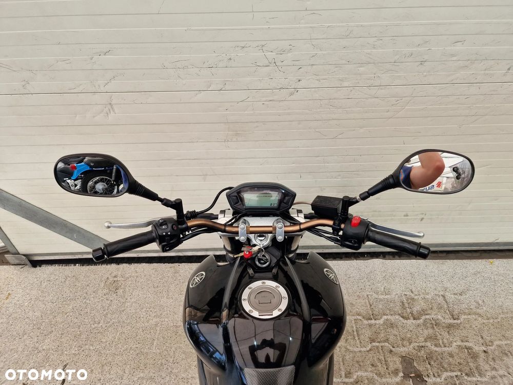 Yamaha MT - 30