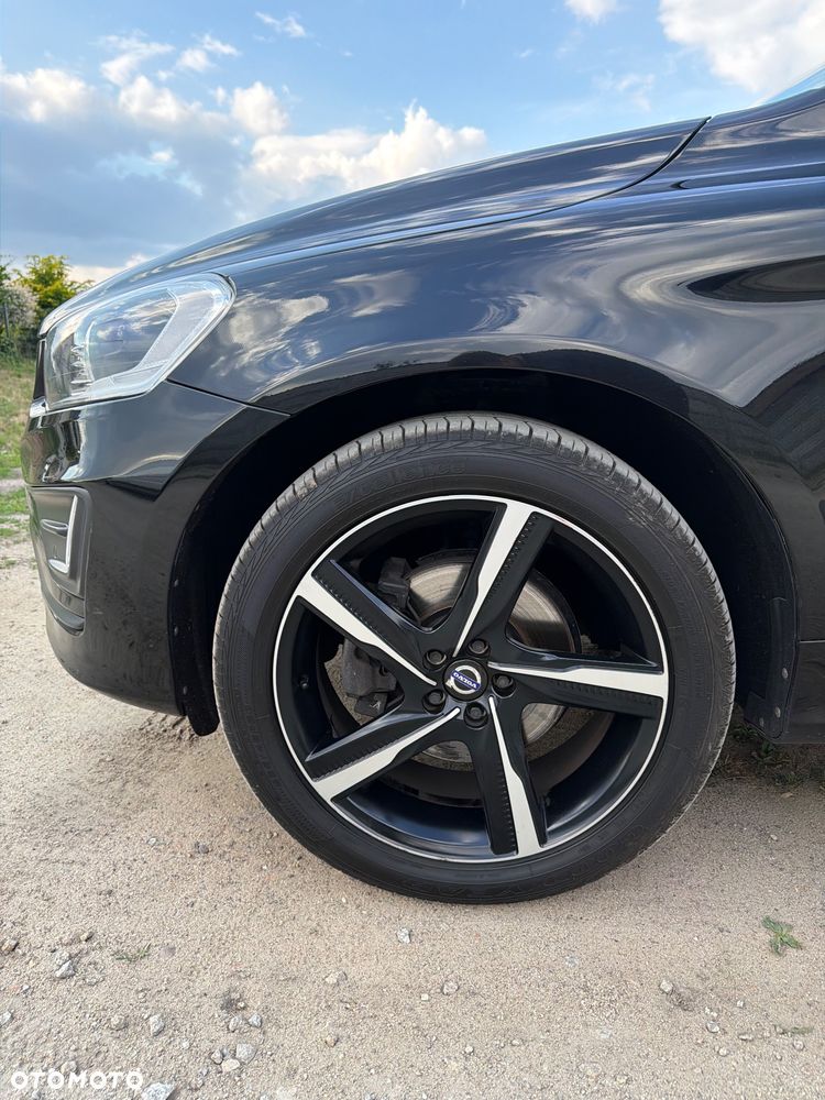 Volvo XC 60 D4 Drive-E R-Design Momentum - 33