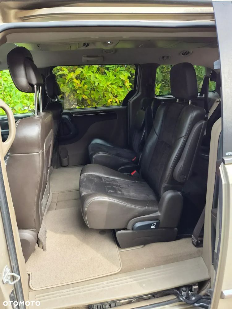 Lancia Voyager - 10