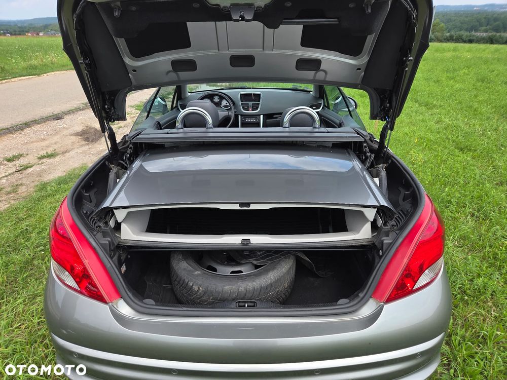 Peugeot 207 CC - 11