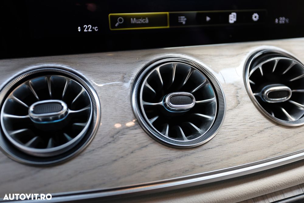 Mercedes-Benz E 200 MHEV - 36