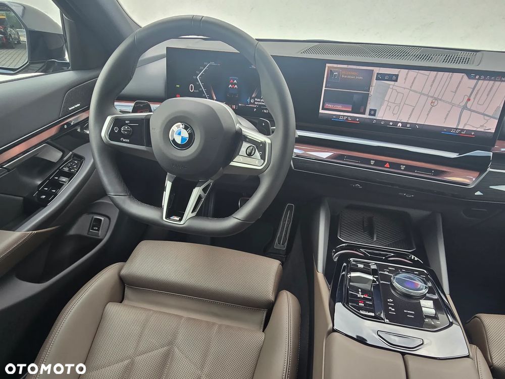 BMW Seria 5 520d xDrive mHEV M Sport - 16