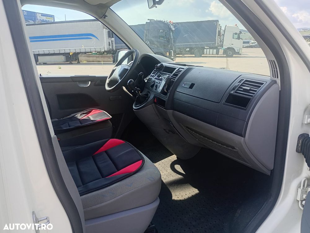 Volkswagen Transporter T5 1.9 TDi - 7