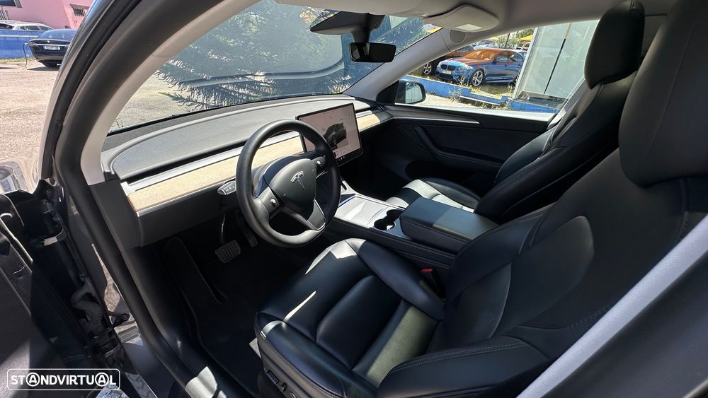 Tesla Model Y Long Range Tração Integral - 19