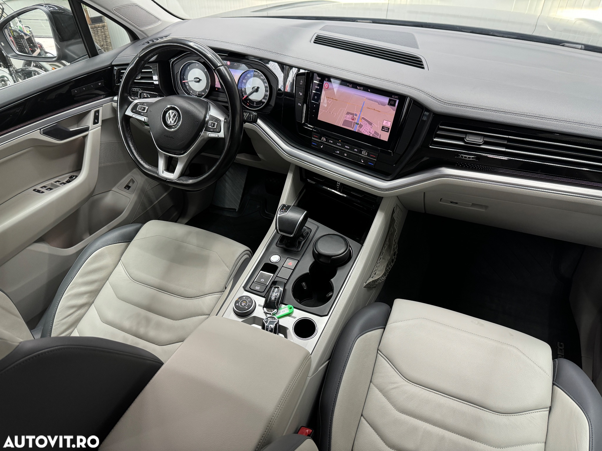 Volkswagen Touareg V6 TDI Elegance - 20
