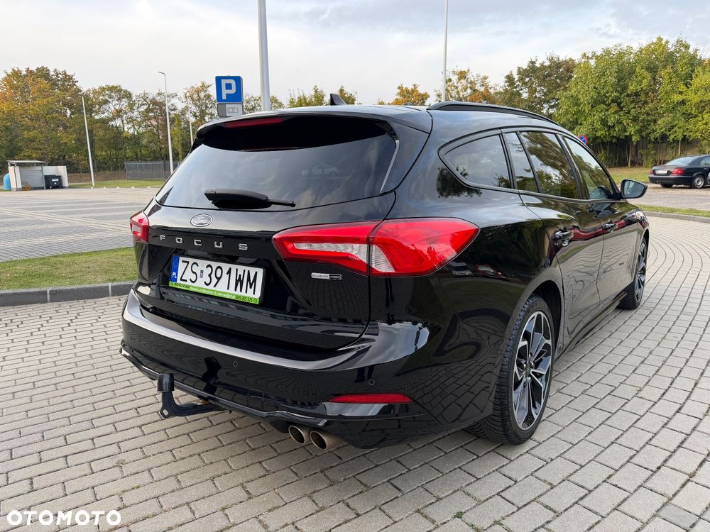Ford Focus 1.0 EcoBoost Hybrid ST-LINE X - 25