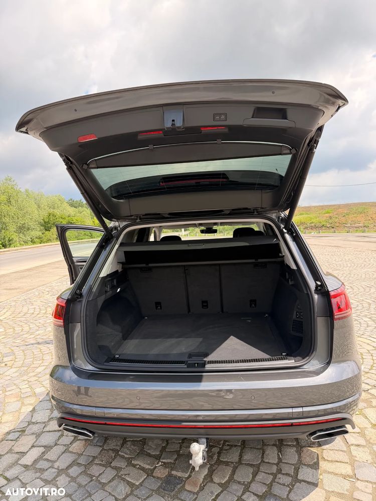 Volkswagen Touareg V6 TDI 4MOTION Elegance - 8