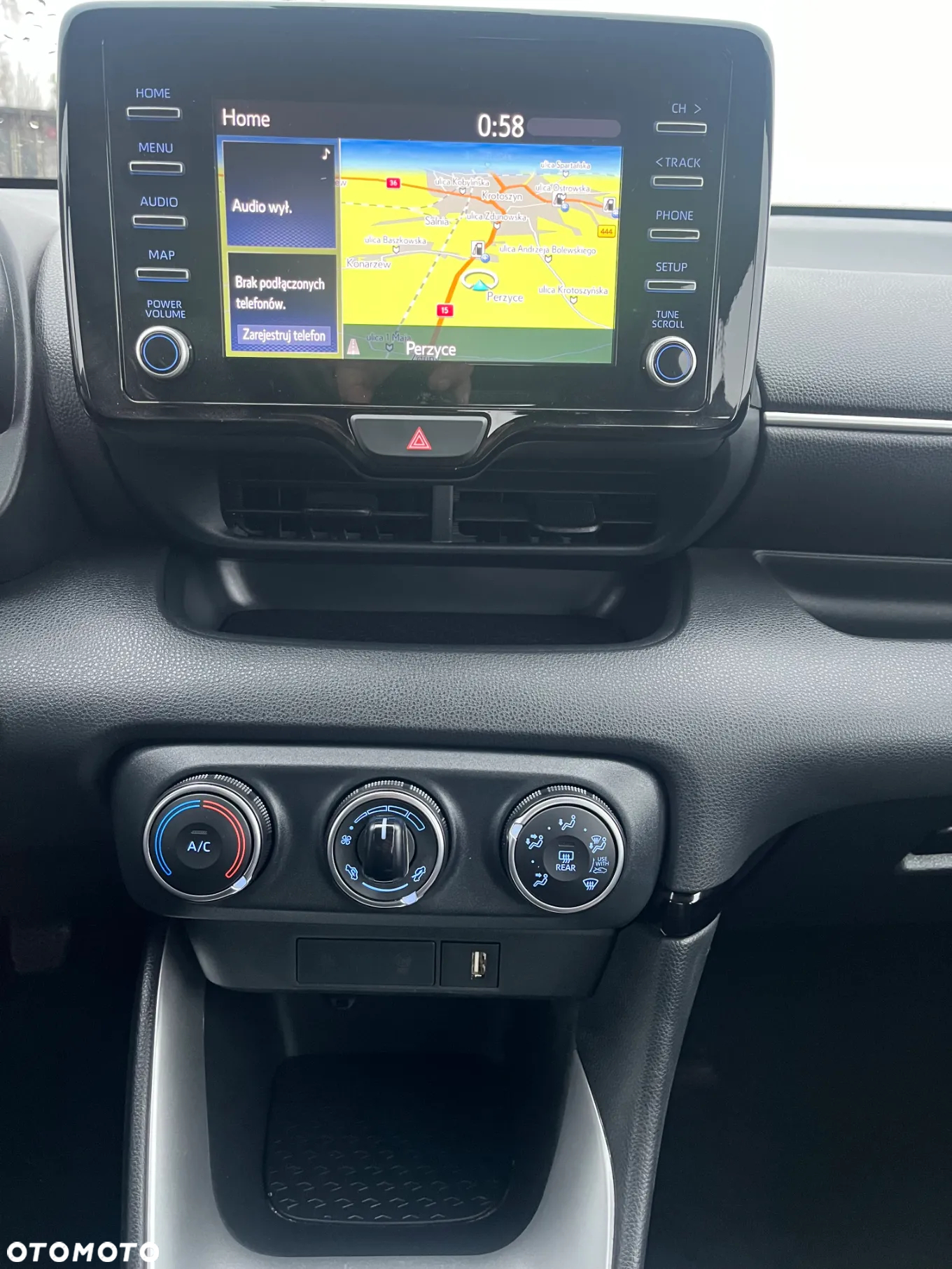 Toyota Yaris - 4