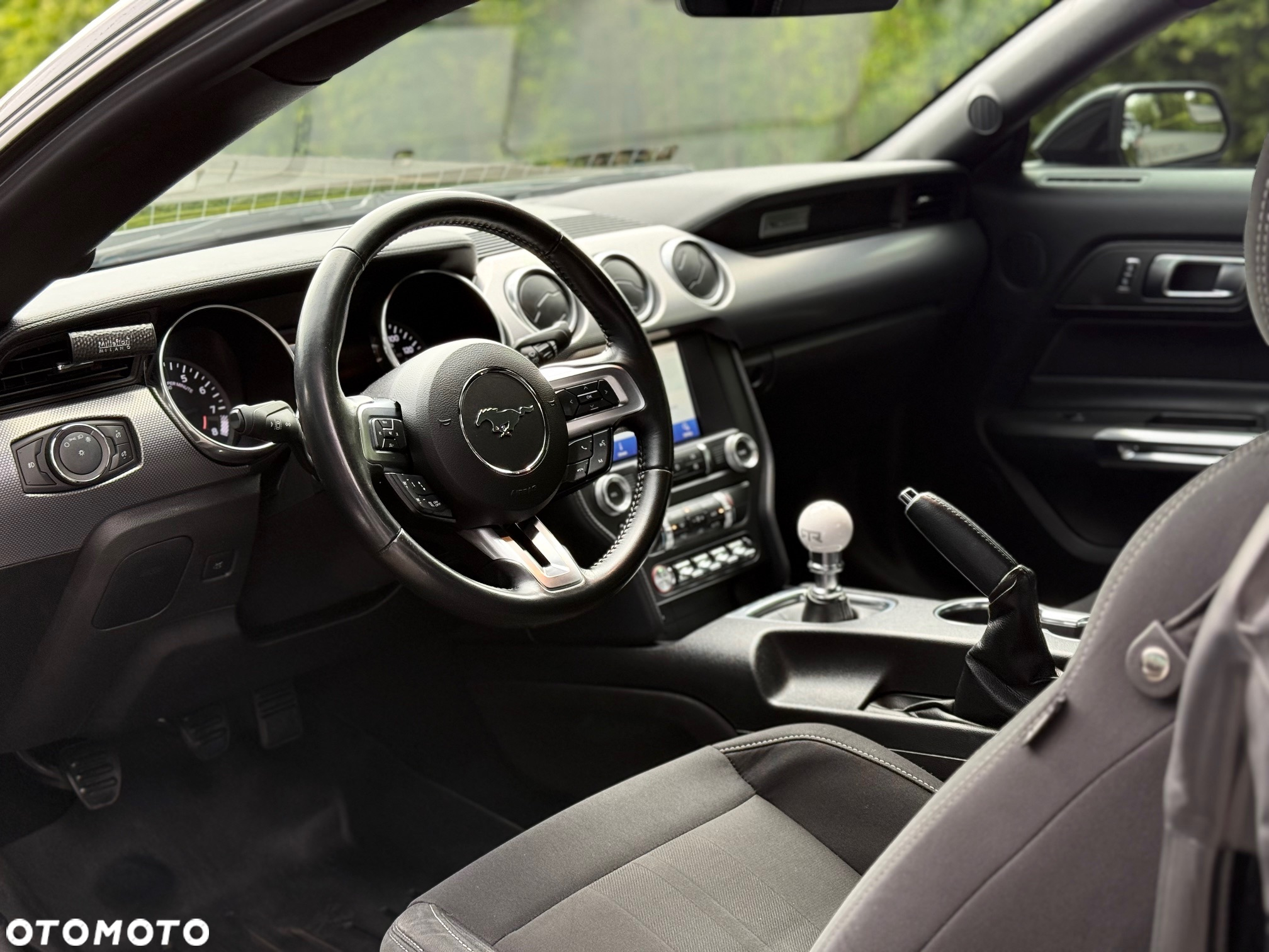 Ford Mustang - 13