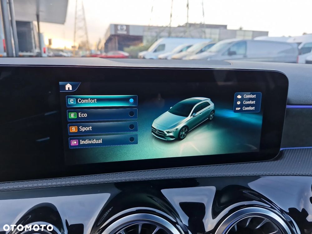 Mercedes-Benz Klasa A 220 4-Matic AMG Line 7G-DCT - 28