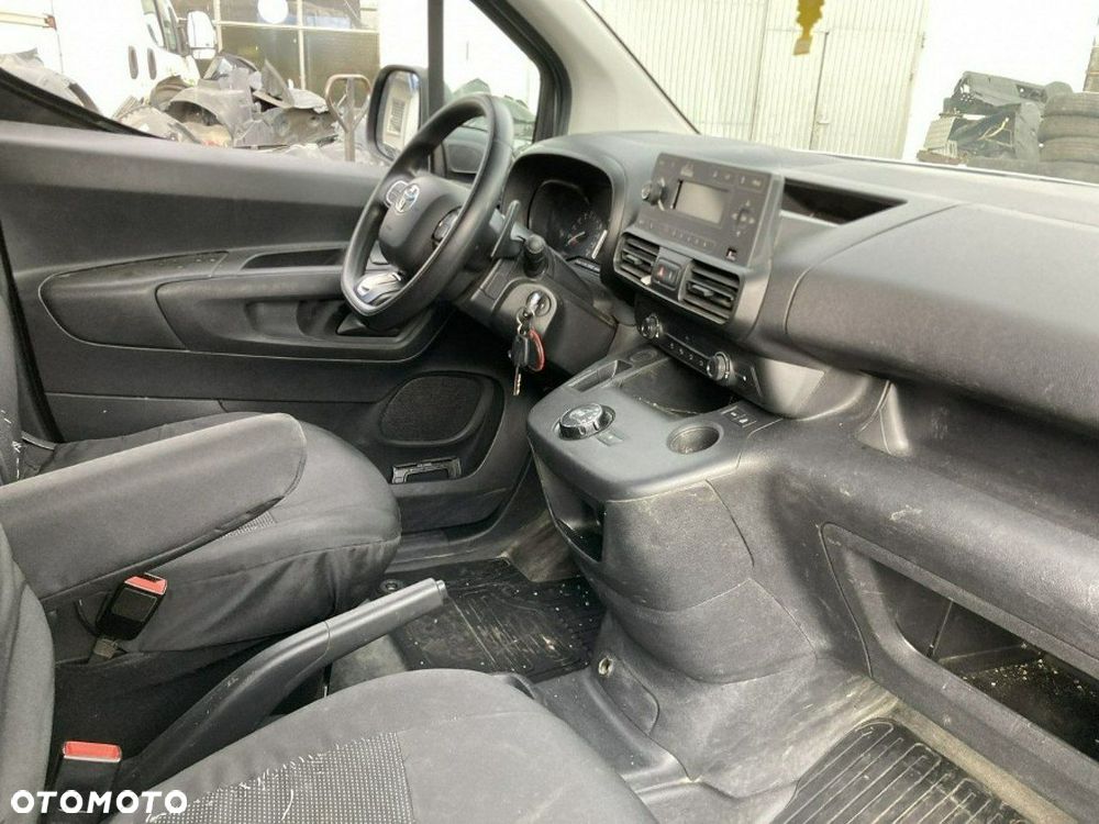 Toyota Proace City - 8