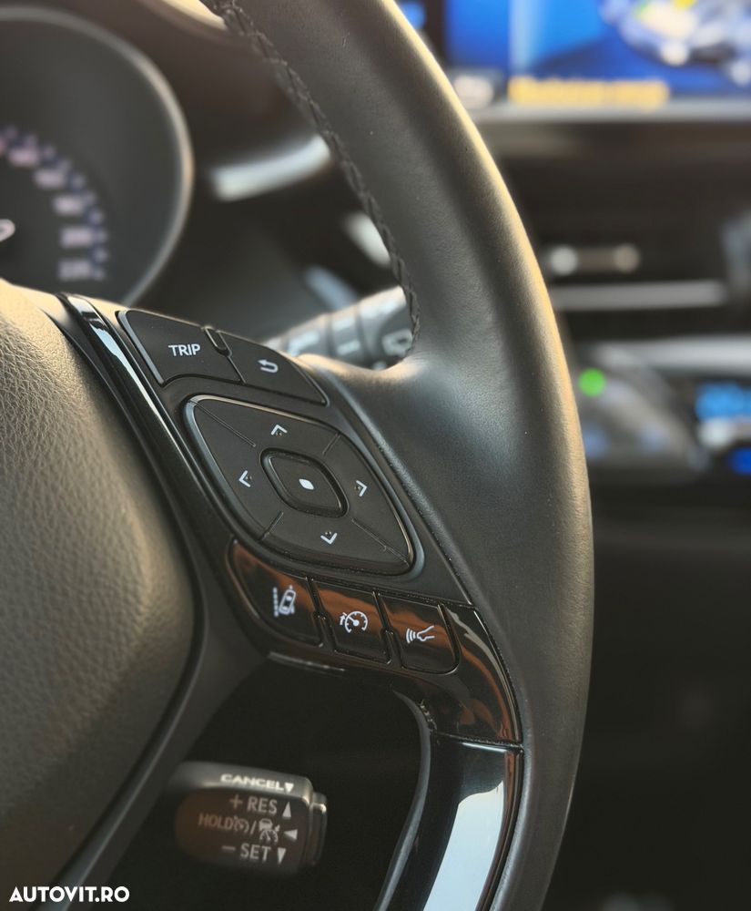 Toyota C-HR Lounge - 29