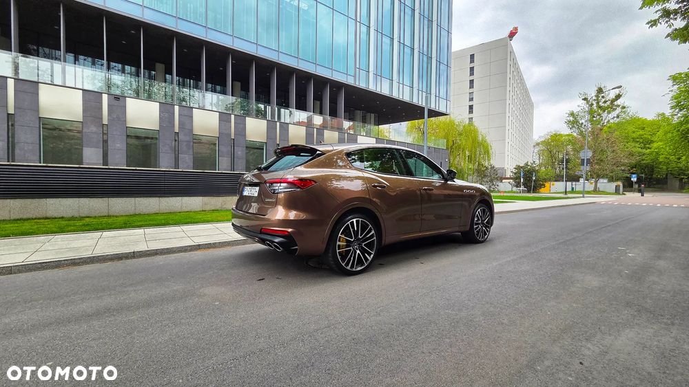 Maserati Levante GTS - 33