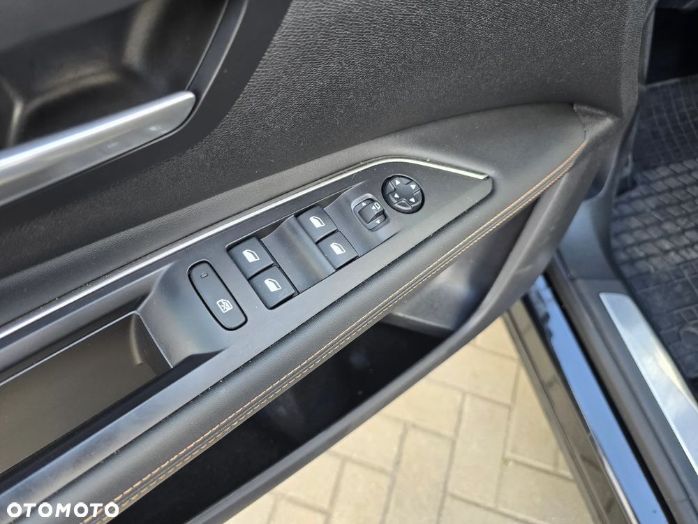 Peugeot 3008 - 24