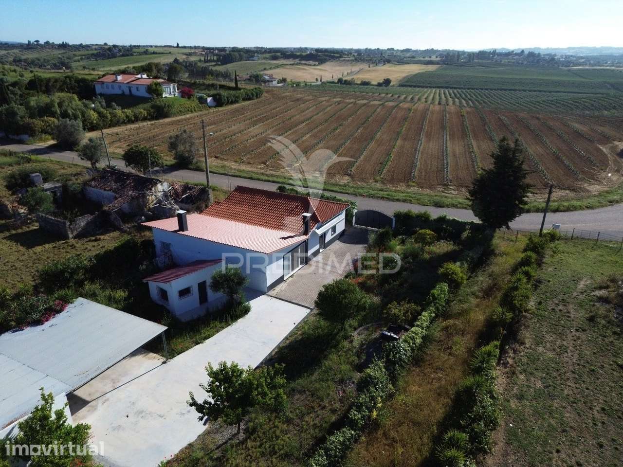 Moradia T3 com terreno e poço Casével - Santarém - Grande imagem: 3/40