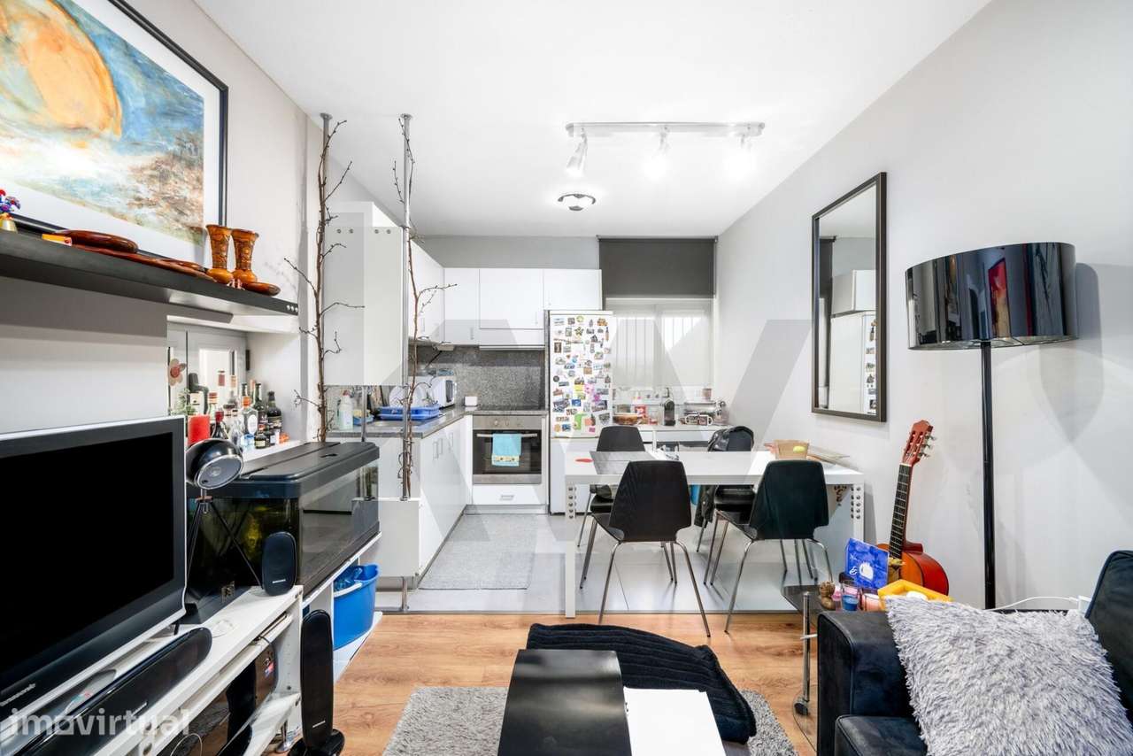 Apartamento T1 com Terraço na Rua Serpa Pinto — Constituição — Porto - Grande imagem: 2/15