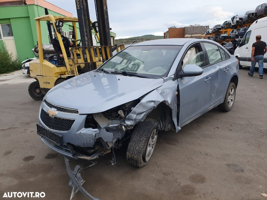 Dezmembrez Chevrolet CRUZE an 2010 motor 1.8 benzina 141cp cod motor 2H0 cutie de viteze manuala dezmembrari piese epica Captiva usa - 3