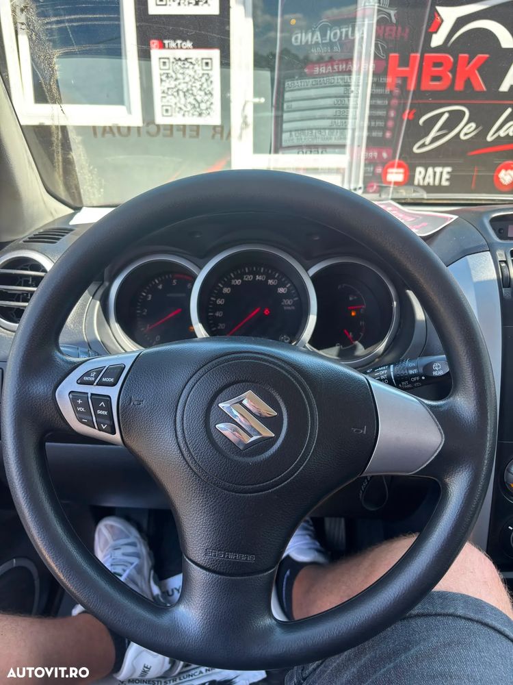 Suzuki Grand Vitara 1.9 DDiS Comfort + DPF Family - 17