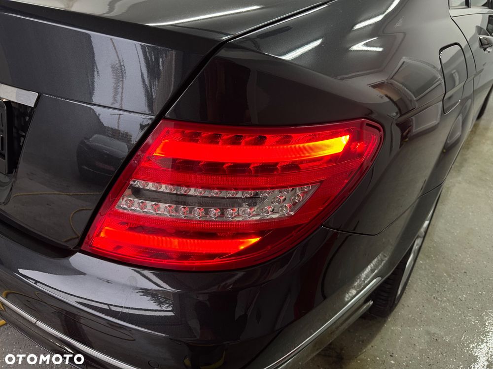 Mercedes-Benz Klasa C 180 Kompressor Automatik Avantgarde - 37