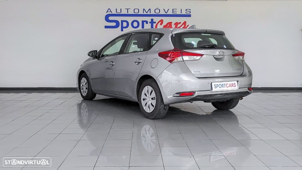 Toyota Auris 1.4 D-4D ACtive - 4