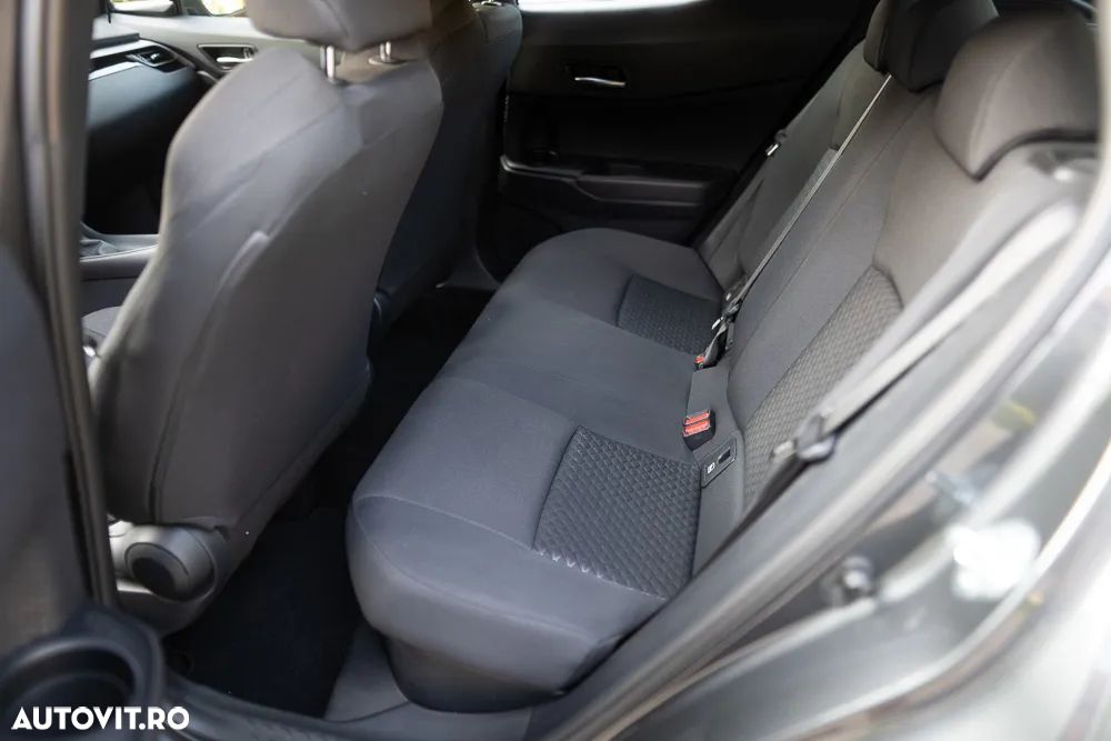 Toyota C-HR 1.8 HSD 122 CP 4x2 CVT Cult - 39