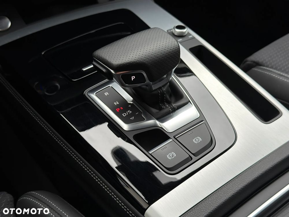 Audi Q5 40 TDI quattro S tronic S line - 11