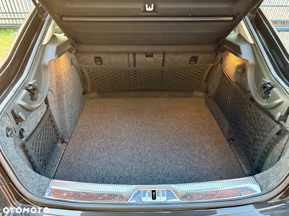 Skoda Superb 2.0 TDI Elegance DSG - 25