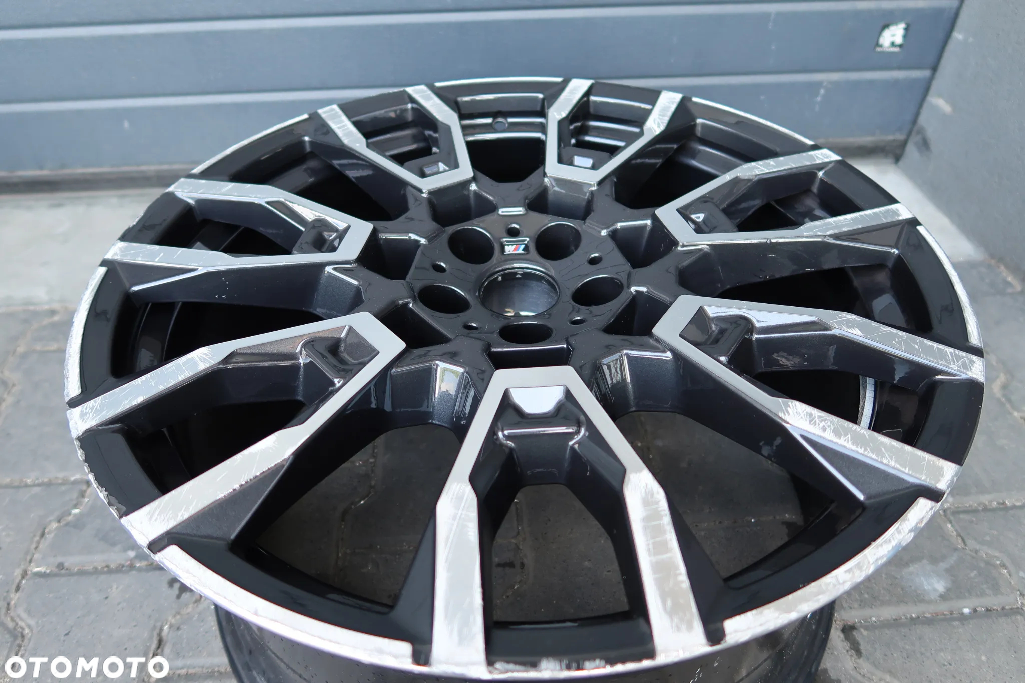 C31 FELGA BMW G05 G06 6856024 10,5X21ET43 - 2
