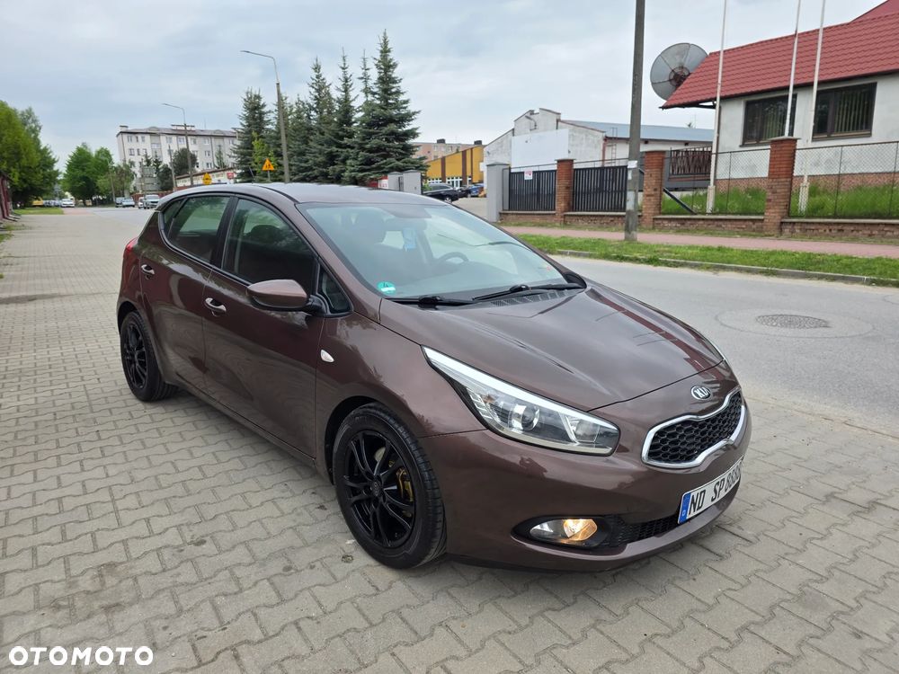 Kia Ceed 1.6 GDI L - 6