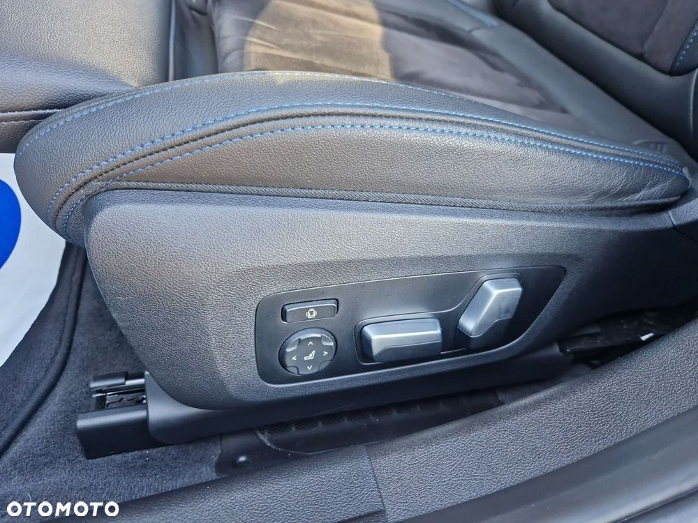 BMW Seria 3 - 16