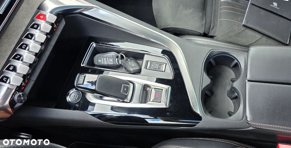 Peugeot 5008 BlueHDi 180 EAT8 GT - 24