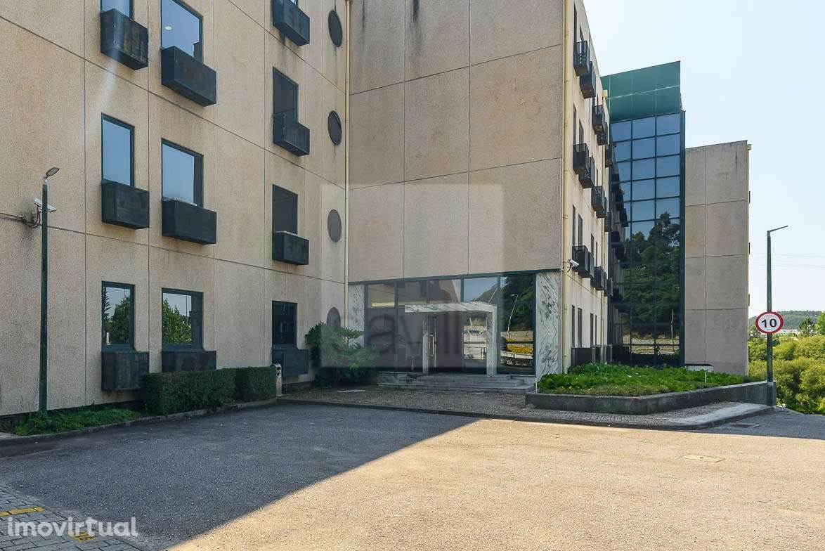 Escritório Via Norte - Grande imagem: 4/32