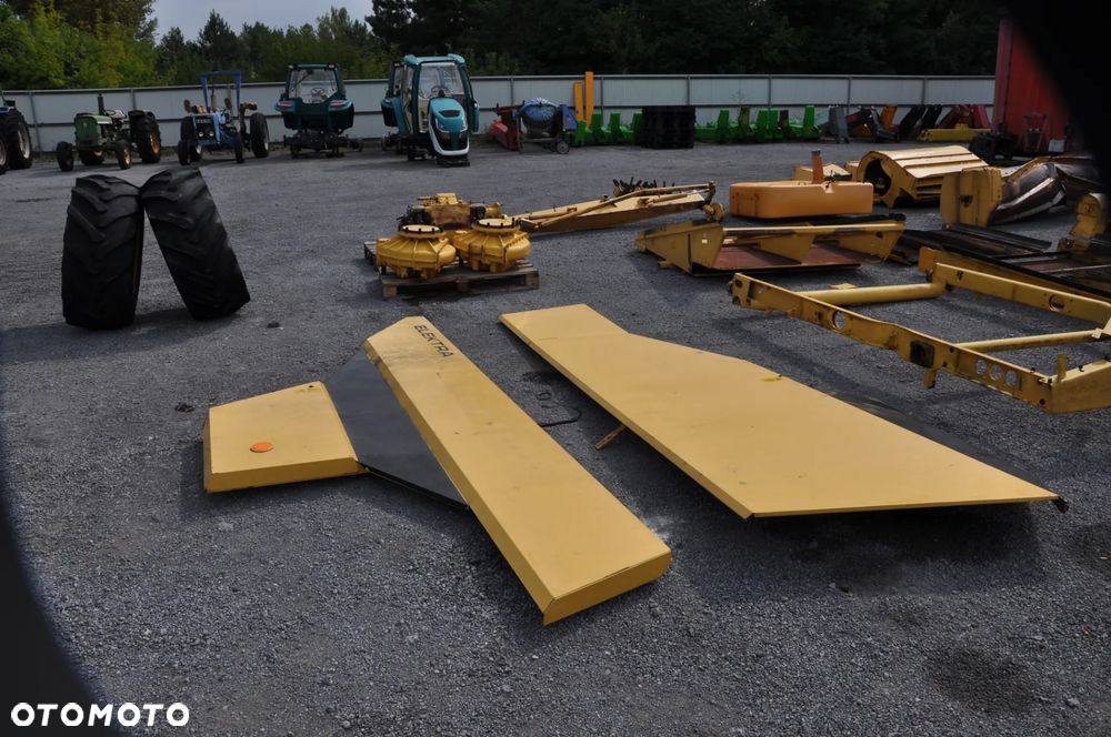 WAŁ PÓŁOŚ KOŁO PASOWE NEW HOLLAND TF 78 TX66 - 16