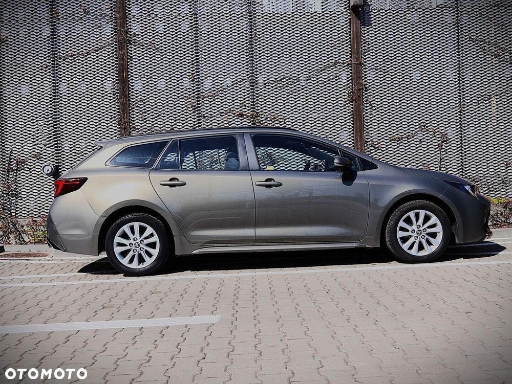 Toyota Corolla 1.8 Hybrid Comfort - 8