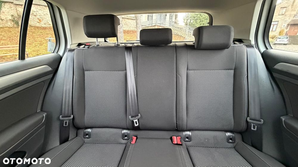 Volkswagen Golf - 14