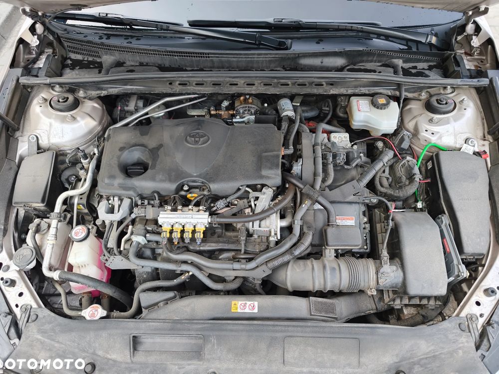 Toyota Camry Business Edition - 15