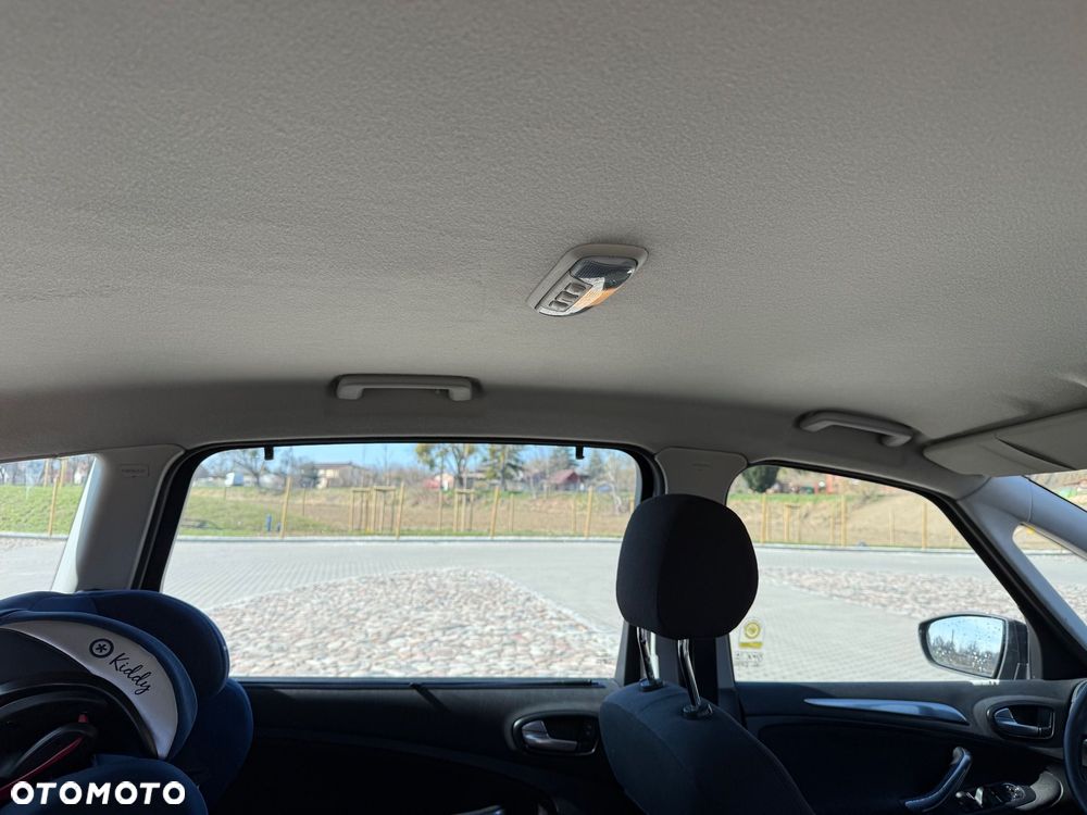 Ford S-Max 2.0 Titanium - 8