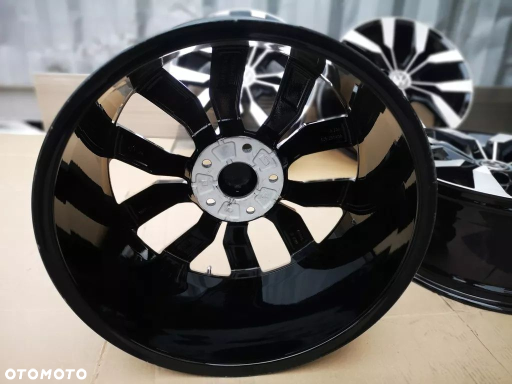 VW TOUAREG 20'' IDEALNE r-line 5X130 7P6 - 13